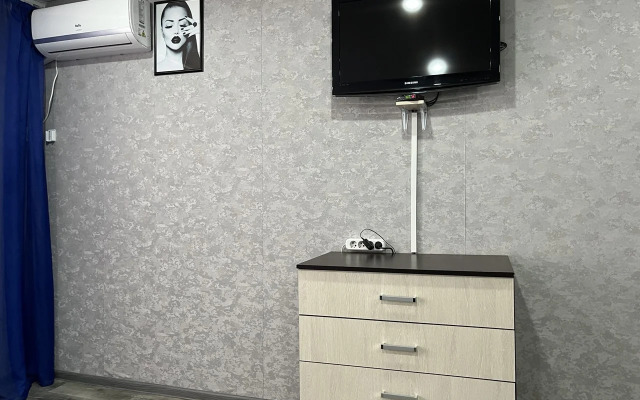 Tsentr Goroda Suvorova 144 Flat
