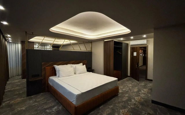 Destiny Marine Deluxe Hotel