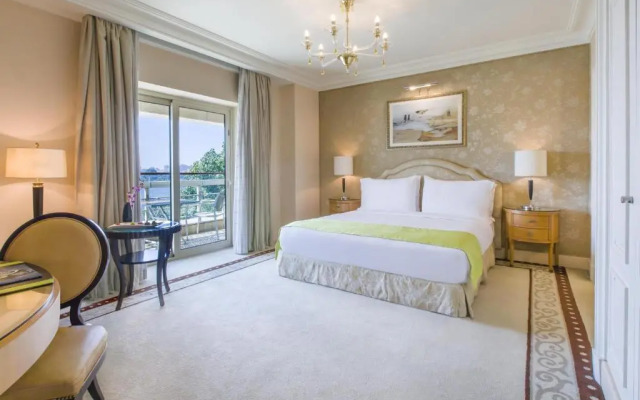 Ночлег и завтрак (B&B) Kempinski Nile Garden City Cairo