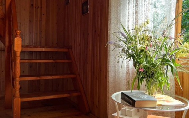 Частный дом четырехкомнатная дача, 95 м²