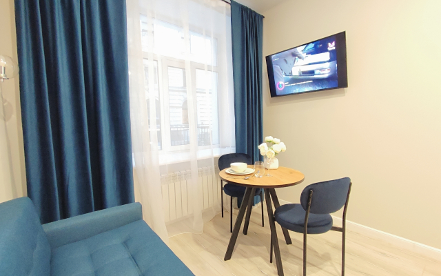 Dvukhmestnaya Dizaynerskaya Studiya Flat
