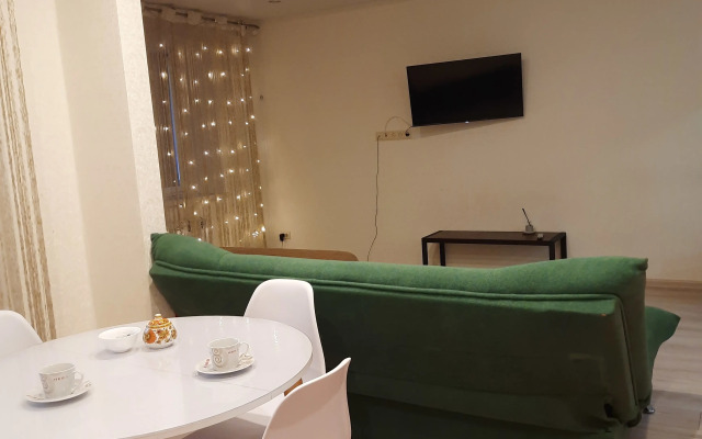 Квартира на проспекте Дружбы Народов 1