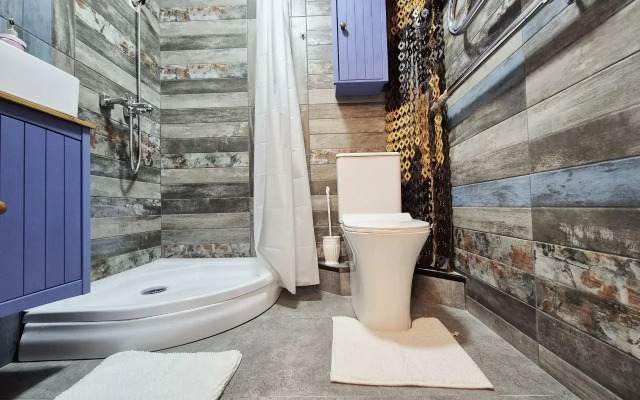 Odnokomnatnaya Provans S Vidom Na Gory S Balkona Flat