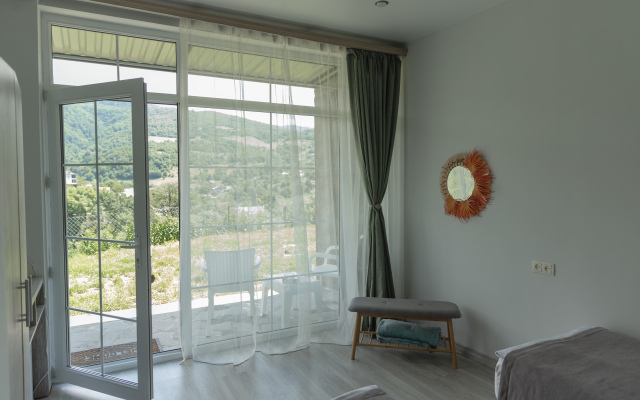 Chamich Guesthouse
