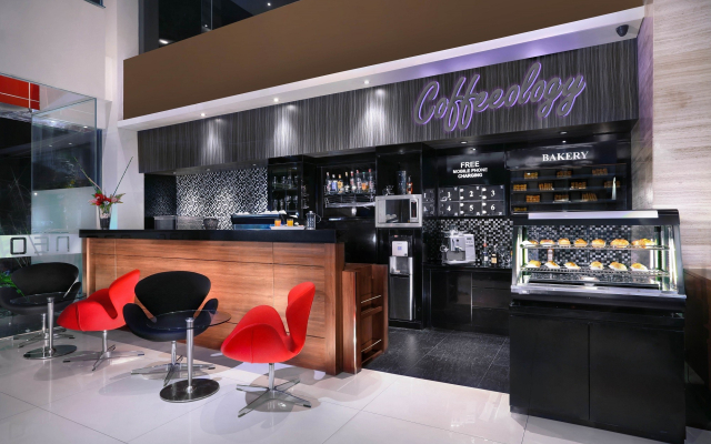 Отель Neo Gubeng, Surabaya