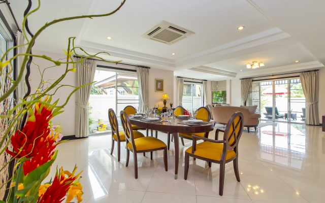 Nai Narh Phuket Orchard Villa