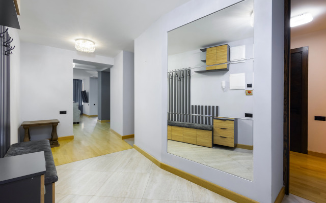 Keygo 0173 1 Spalnya Ryadom S Opernym Teatrom Apartments