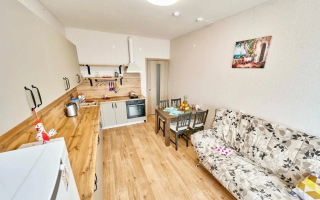 Sovremennaya Komfortnaya Yevrodvushka Na 21 Etazhe Apartments