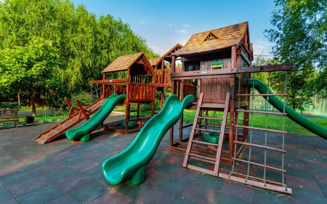 Klub Zagorodnogo Otdyha Usad'ba Familia Hotel