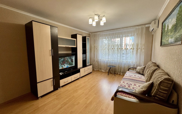 Na Ulitse Matrosova 46 Flat