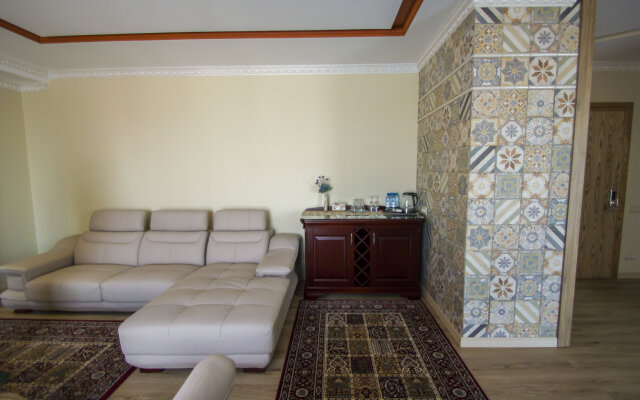 Voyazh Guest House