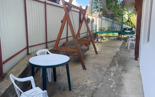Berezhok Guest House