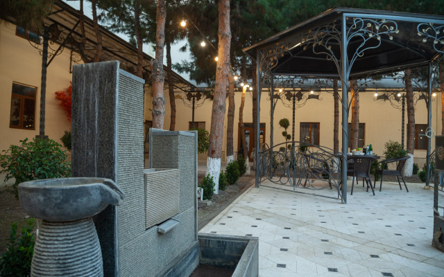 Zarafshon Garden