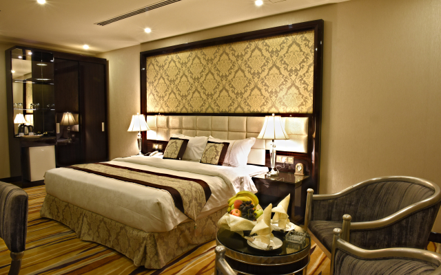 Отель Garden Plaza