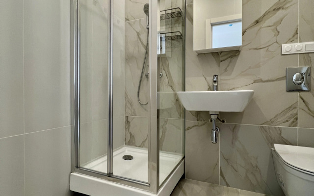 Studiya na Loginova 1/2-107 Flat