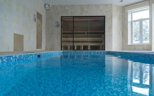 Russian Seasons Selo Vyatskoe SPA Hotel 5*