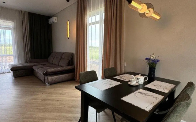 S Novym Remontom Private house