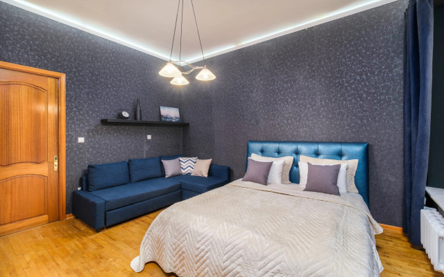 Апартаменты 3 спальни на 8-й Советской