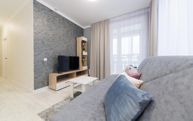 Trekhkomnatnaya U Parka Flat