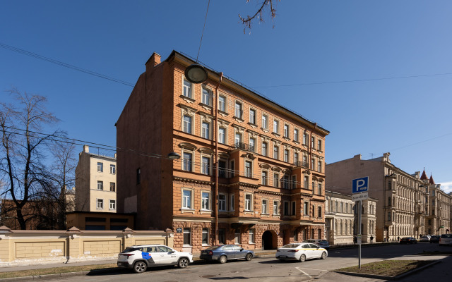Sergeew Apartments Premium u Mariinskogo teatra dlya tseniteley iskusstva Apartments