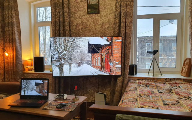 V starinnom osobnyake Revolyutsioner Ikonnikov Flat