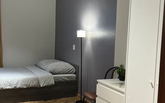 Uyutnaya Studiya Na Zhd Flat