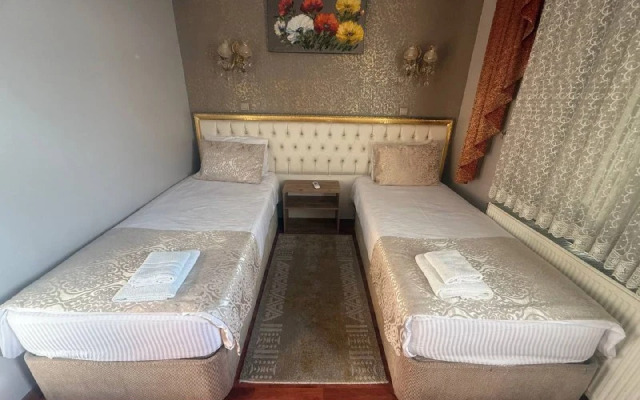 3BR Apt 4AC Balcony 5 Min to Metro Apartments