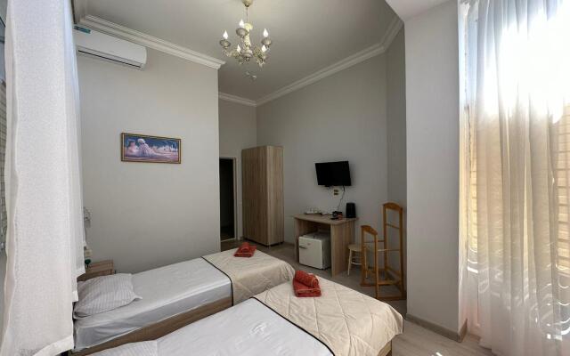 Гостиница Адлер