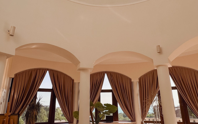 Kolizey Guest House