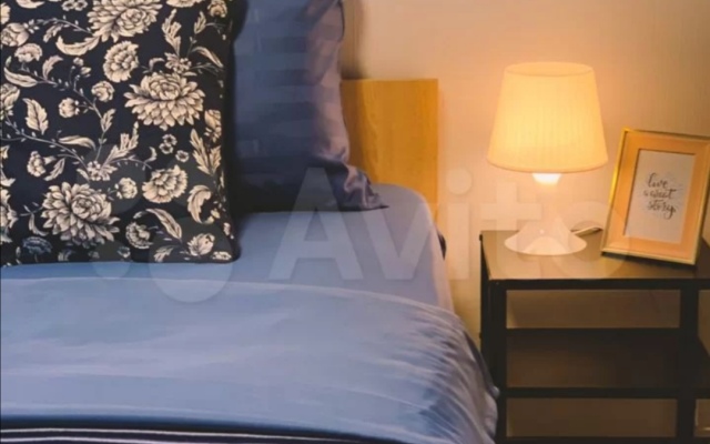 Vdali ot Suety Apartments