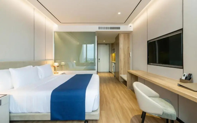 Arbour  And Residence Pattaya