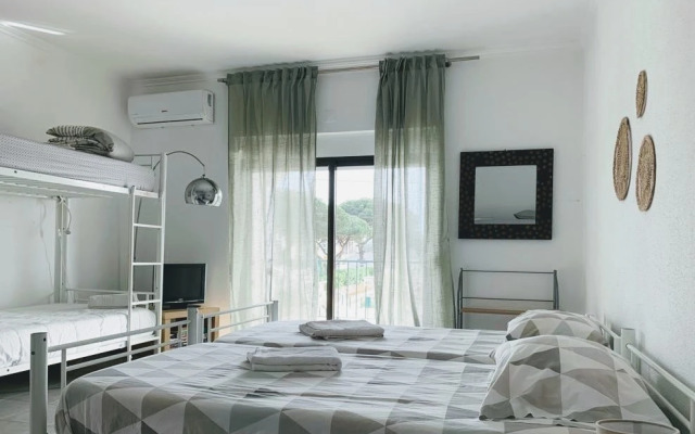 Гостевой дом Sublime Sun & Van By Meco Stays