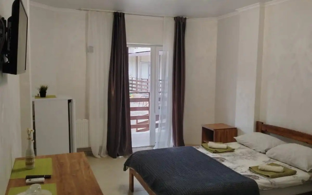 "Adam i Yeva" Guest House