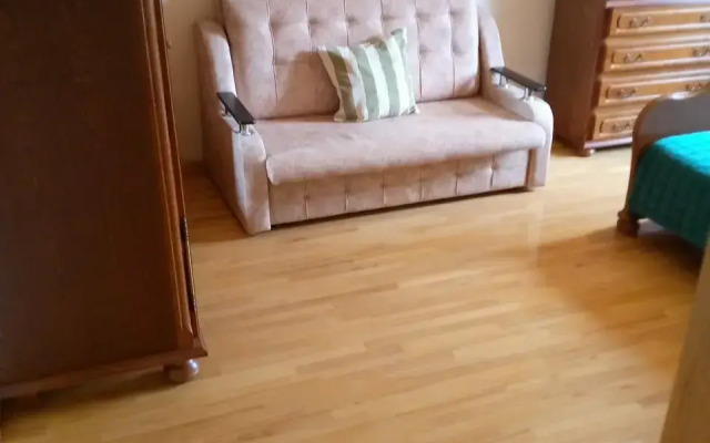 Квартира 2 Ночи на улице Красная 204