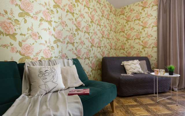 Апартаменты 2комнатные с балконом в мкр "Зеленый Бор"