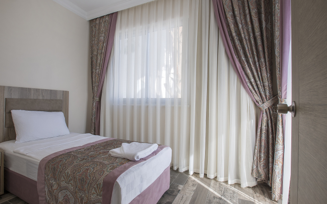 Arsi Enfi City Beach Hotel