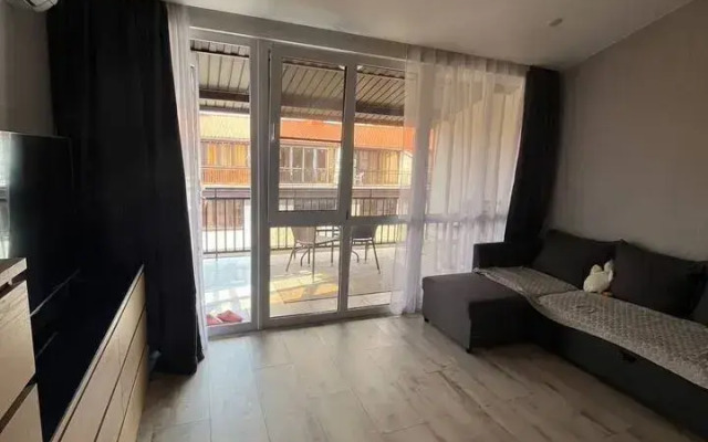 V Zhk Tyulpanovka Private house