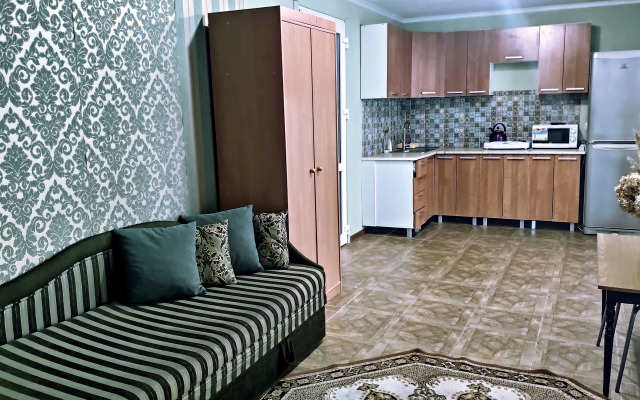 Domik dlya Semeynogo Otdykha na Beregu Ozera Private House