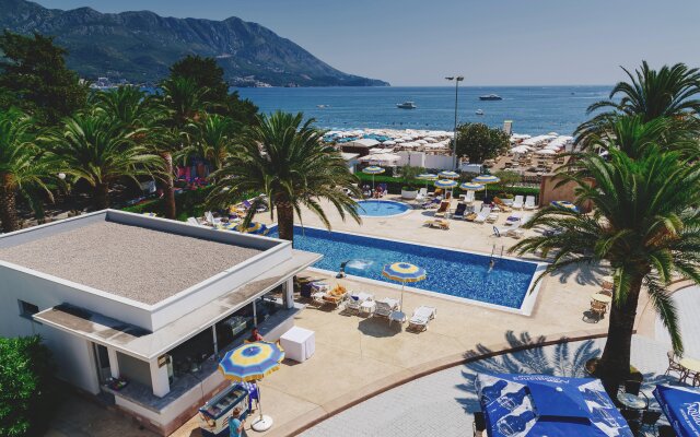 Отель Montenegro Beach Resort