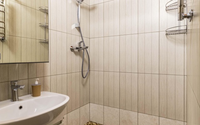 Malysheva Bazhova 3 Komnaty UGMK Lodging house