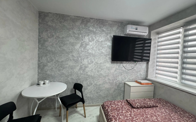Studiya S Dzhakuzi Flat