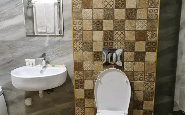 Riverside-Express Hotel