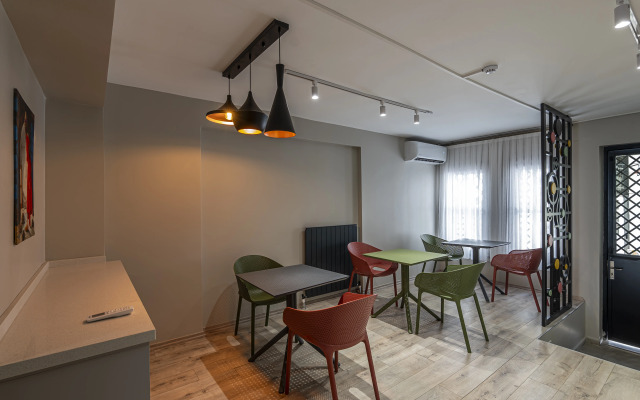 Calanthe Residence Aparthotel