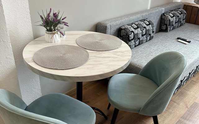 Апартаменты двухуровневые 32м² рядом с центром