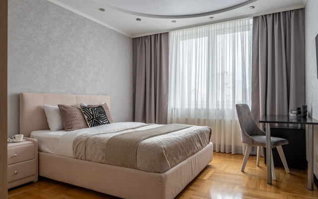 Квартира Просторная светлая трехкомнатная