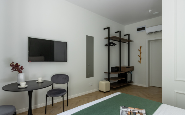 Select Apartments