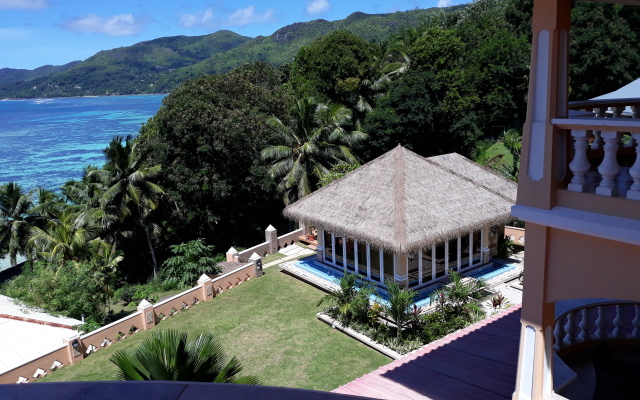 Au Fond De Mer View Apartments