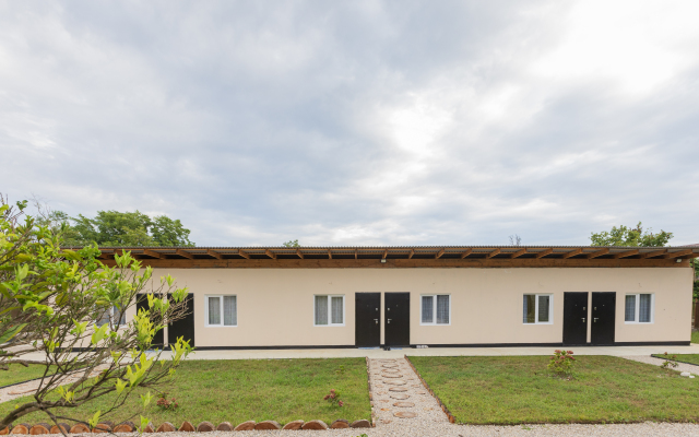 manushak Guest house