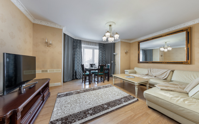 3h Komnatnye na Nemige Apartments