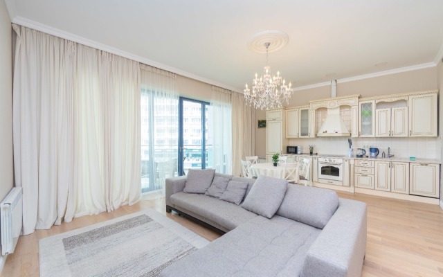 Апартаменты 3-х комнатные в Королевском парке